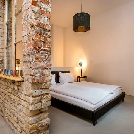 Loft In The Middle Of